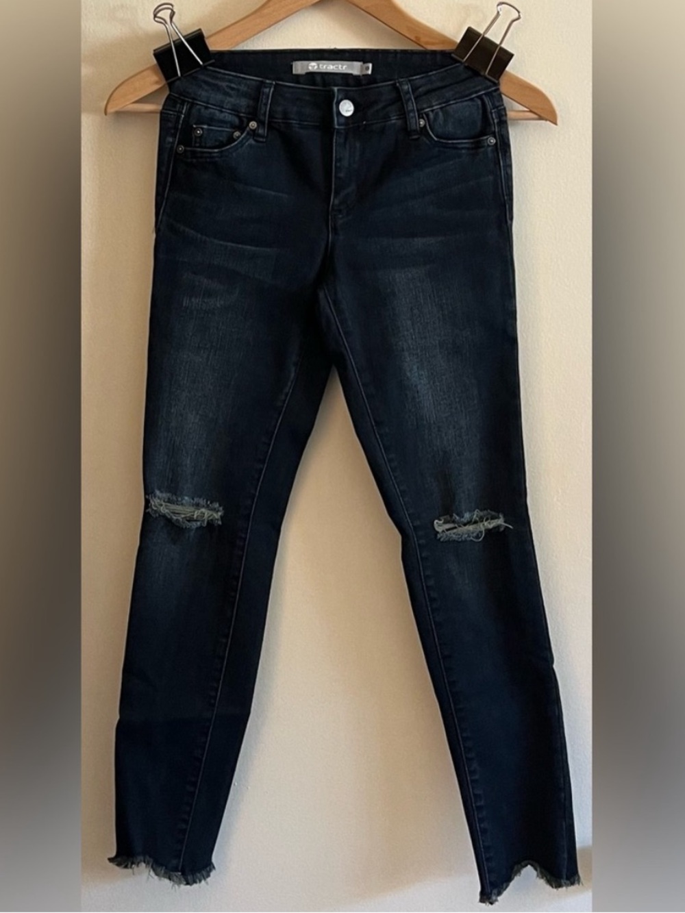 Tractr Dark Wash Blue Jeans